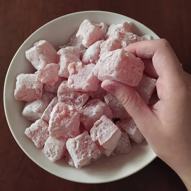How would you describe the texture and consistency of Turkish delight